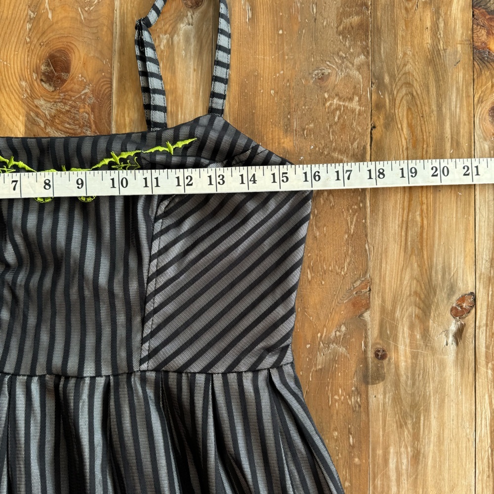 Hot topic Beetlejuice Dress Small Goth Dress Punk Rocker - Picture 12 of 16